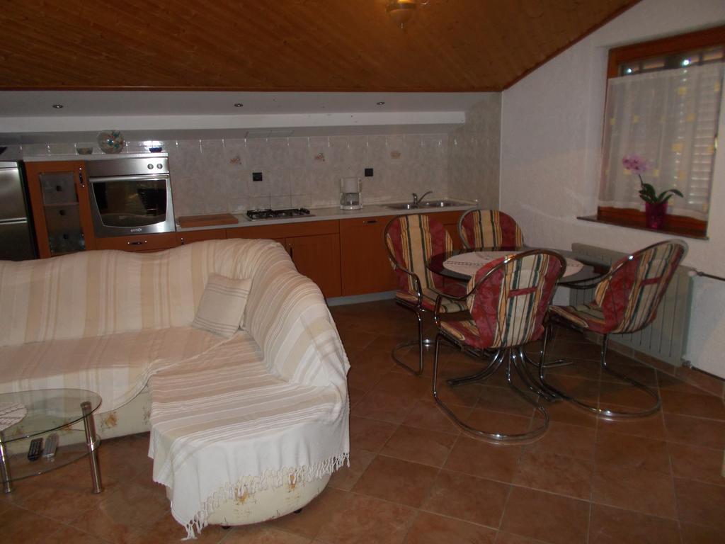Apartments Sara Labin  Εξωτερικό φωτογραφία