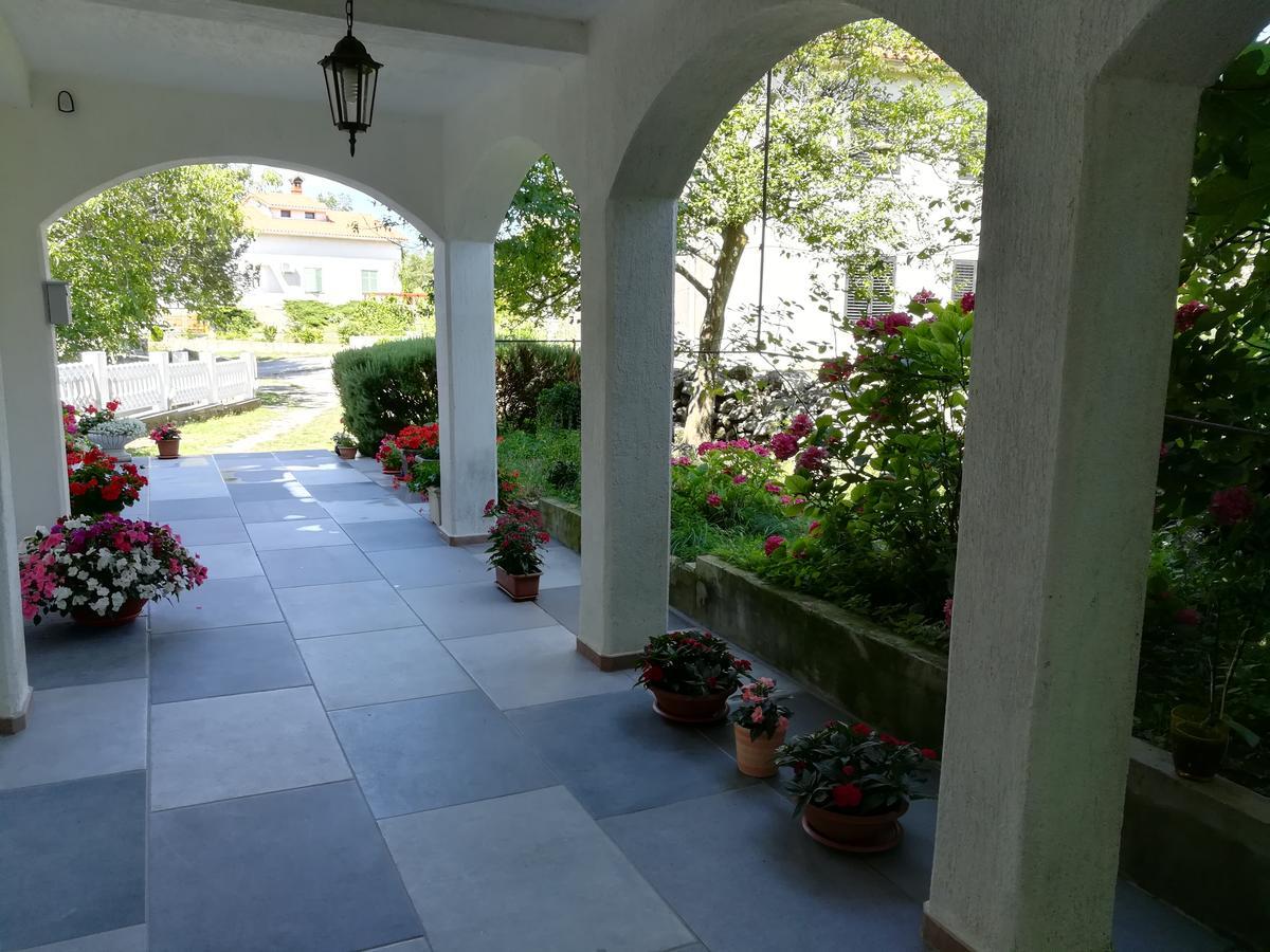 Apartments Sara Labin  Εξωτερικό φωτογραφία