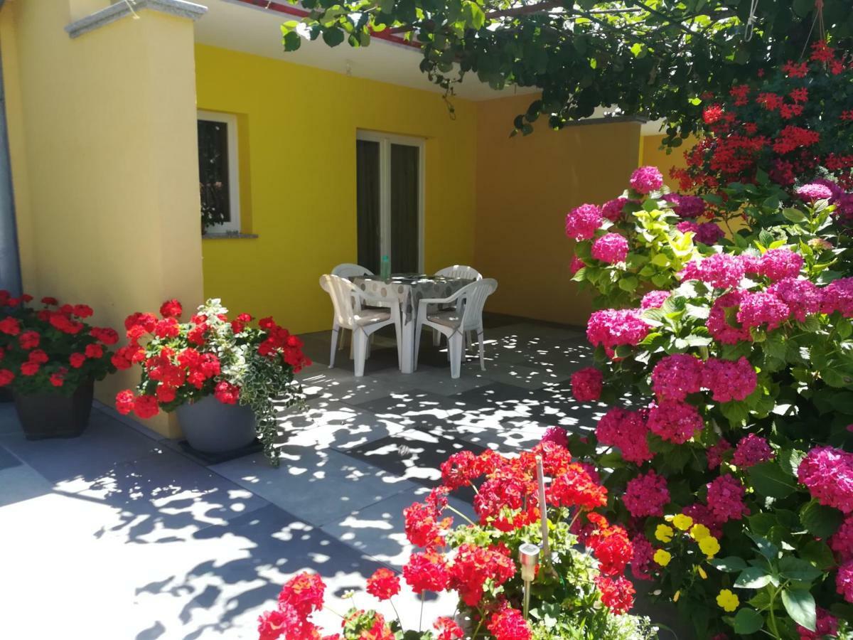 Apartments Sara Labin  Εξωτερικό φωτογραφία